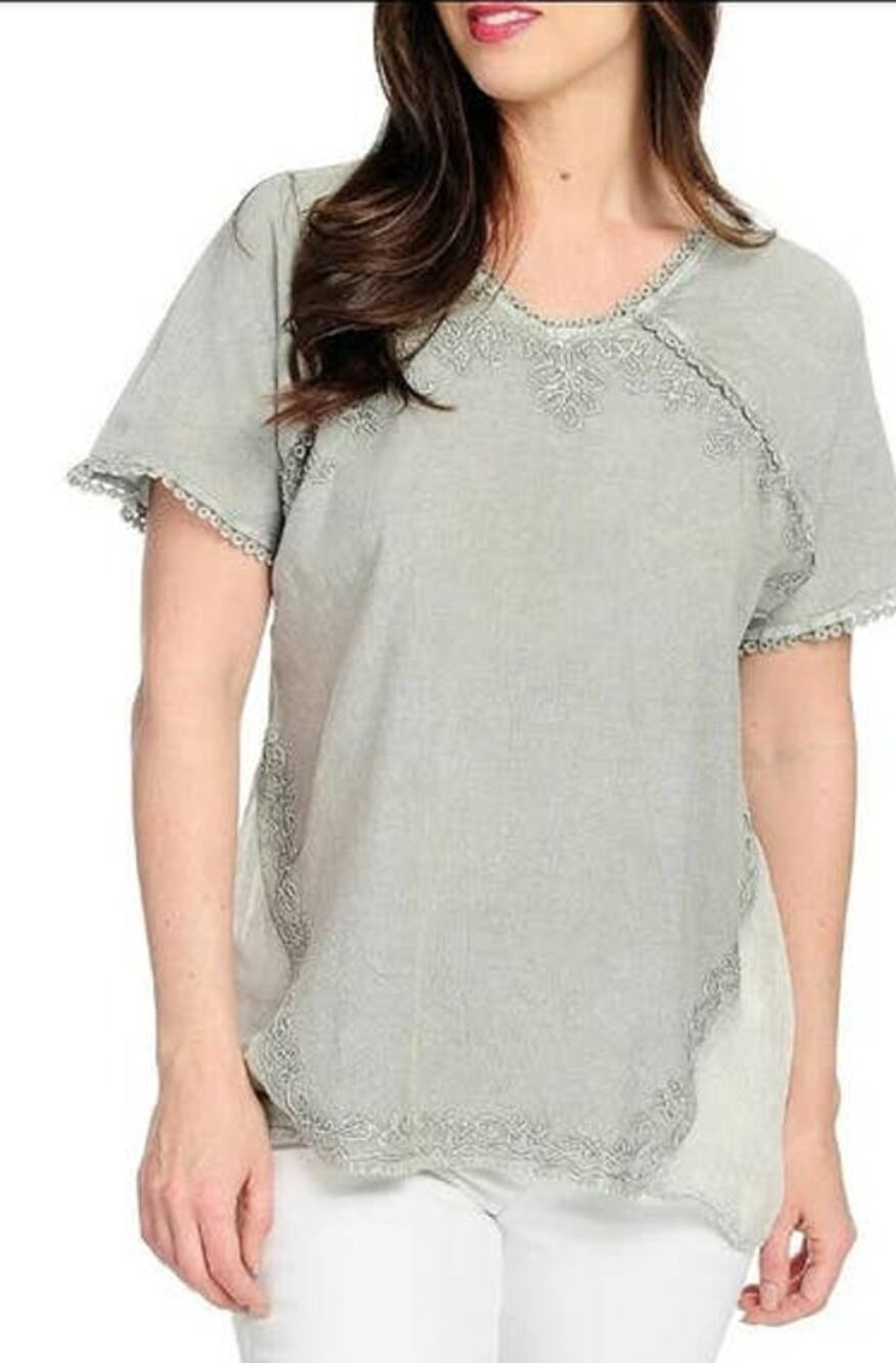 OSO Casuals Women's Grey Short Sleeve Top with Embroidery 1XL NWT